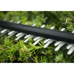 Outlet Akkupensasleikkuri Bosch UniversalHedgeCut 18-55 Solo 18V ilman akkua Pensasleikkurit