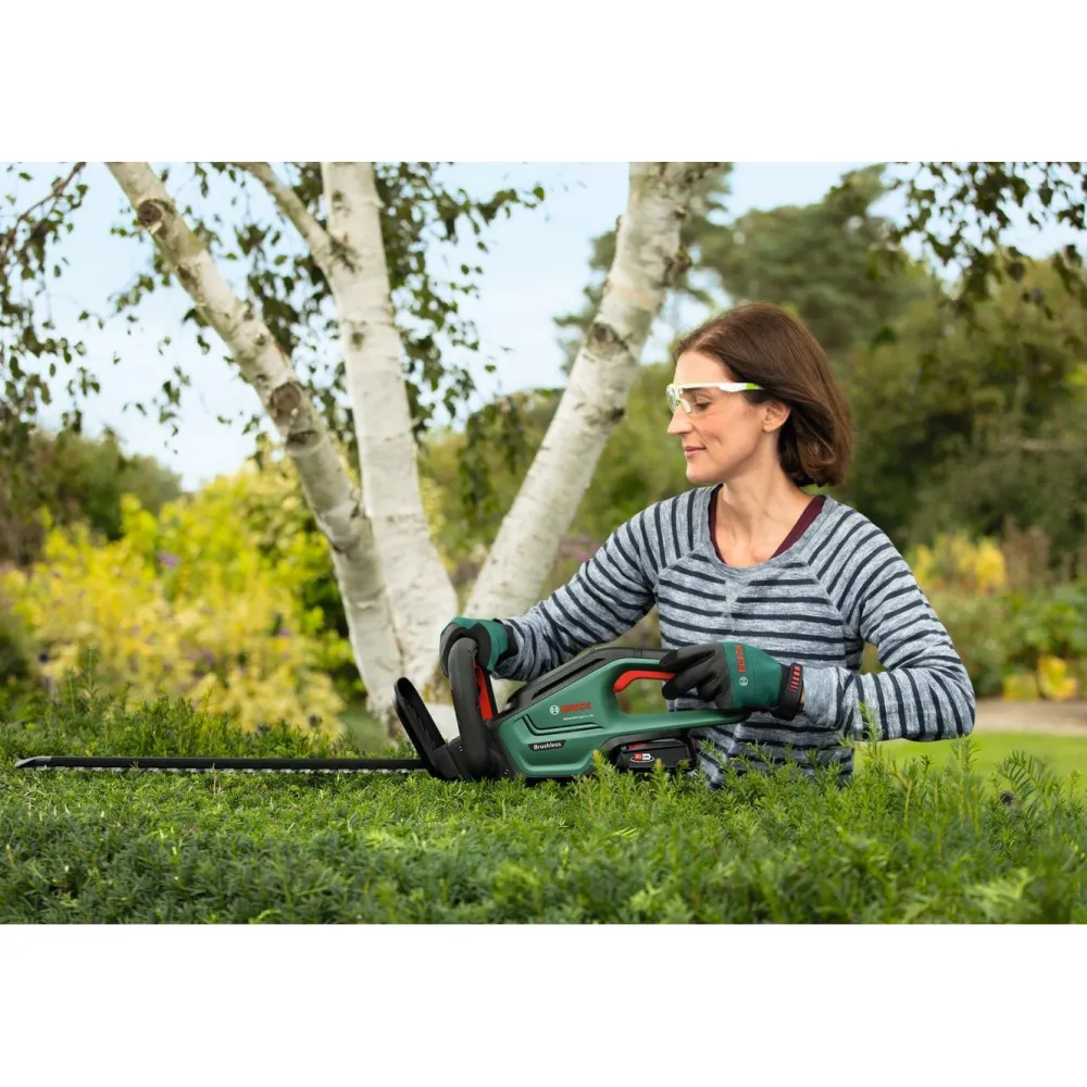 Online Akkupensasleikkuri Bosch UniversalHedgeCut 18-55 18V 2,5 Ah akulla Pensasleikkurit