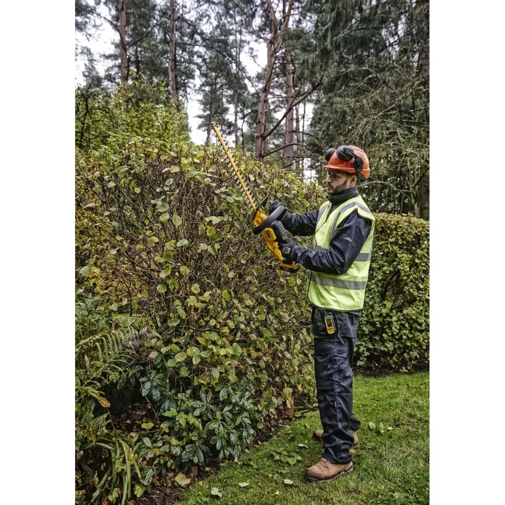 Clearance Akkupensasleikkuri 18V XR 5,0 Ah akulla Pensasleikkurit
