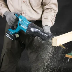 Akkupuukkosaha LXT DJR186Z 0-2800 iskua/min 18V ilman akkua*Makita Outlet