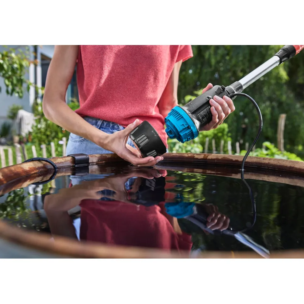 Akkusadevesipainepumppu 2600 Comfort 18V P4A akulla*Gardena New