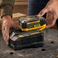 Akku FatMax V20 SFMCB204-XJ 4,0 Ah*Stanley Clearance