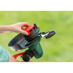 Akkutrimmeri Bosch UniversalGrassCut 18-260 18V 2x2,0 Ah akuilla*Bosch Power Tools Outlet