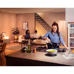 Aloituspakkaus White Ambiance, 2 x älylamppu 8W A60 E27, himmenin ja Hue-silta*Philips Hue Outlet