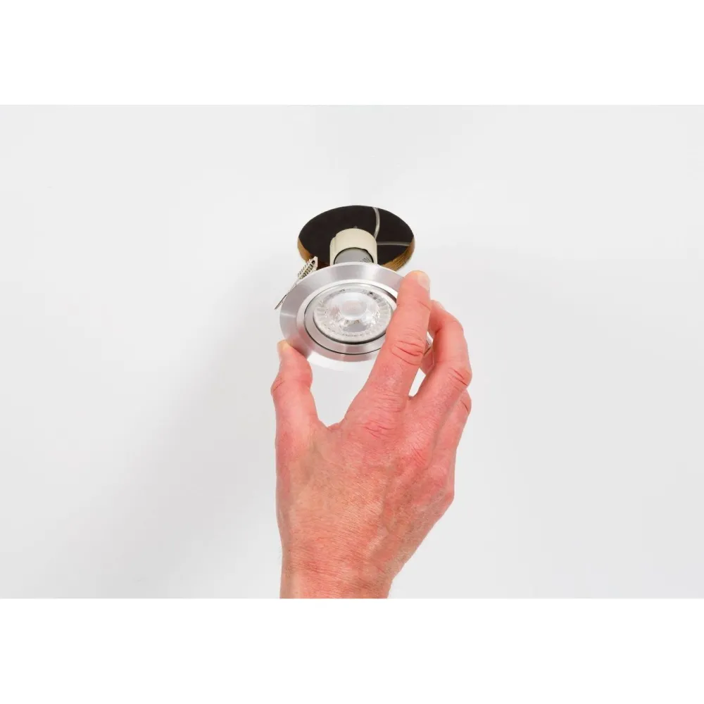 Discount Asennussovitin riippuvalaisimelle , Ø68 mm asennusaukkoon, Ø92mm, eri värejä Valaisintarvikkeet