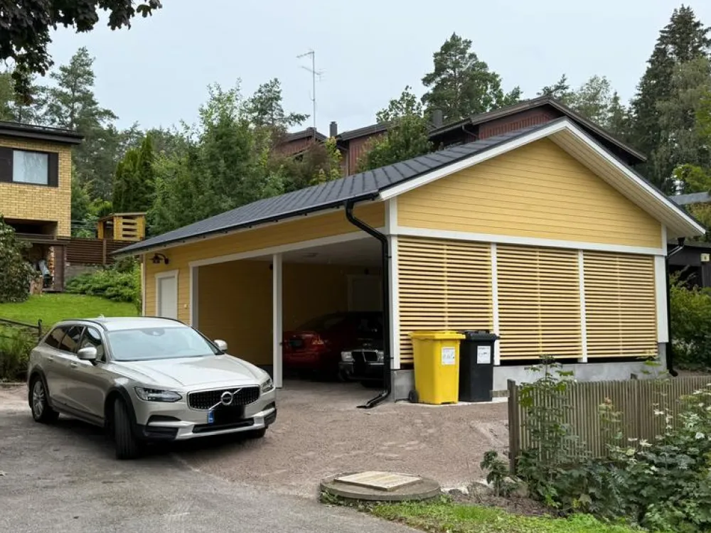 Autokatoksen runkopaketti , kahden auton seinällinen katos ja varasto, sivusta ajettava, kerrosala 17 m² Autokatokset|Autotallien Runkopaketit