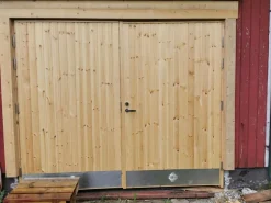 Discount Autotallin ovi AO4AL 25x21 eristetty karmi 94 mm Autotallinovet|Autotallinovet