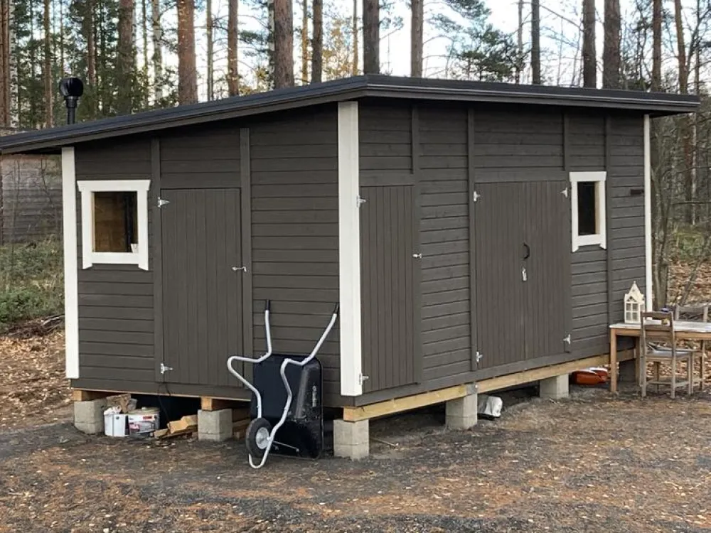 Elementtivarasto E12 6040x3180 mm 19.21 m² puuvalmis*Timburg Hot