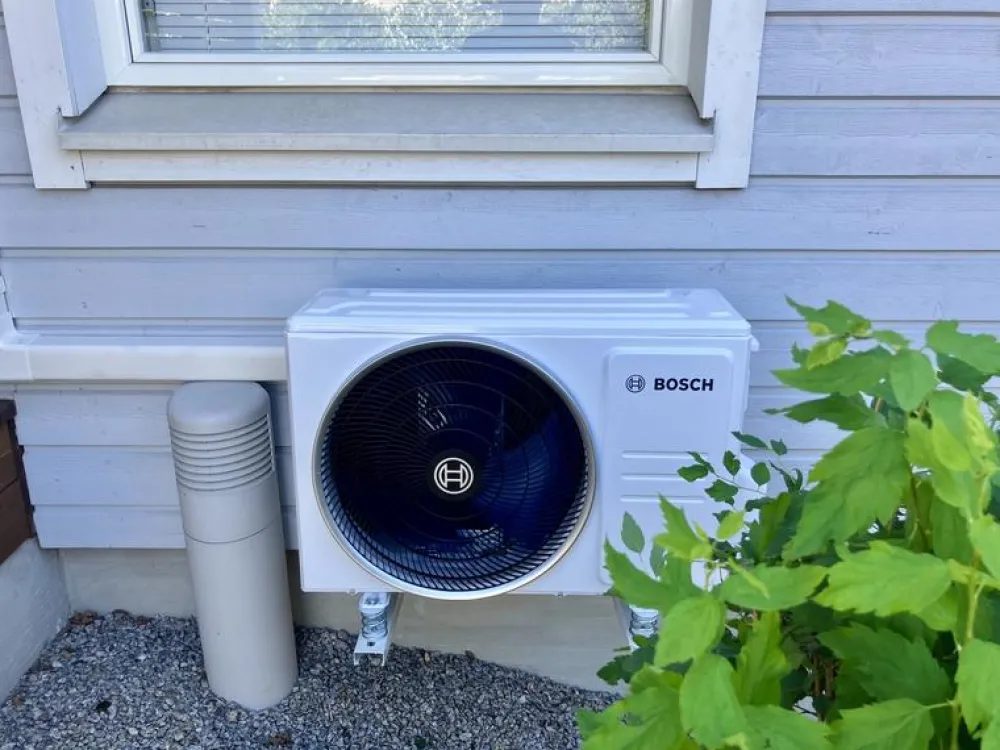 Ilmalämpöpumppu jäähdytyskäyttöön Bosch Climate 3000i W 35 E, 3.5kW*Bosch Home Comfort Outlet