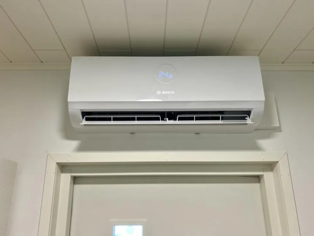 Ilmalämpöpumppu jäähdytyskäyttöön Bosch Climate 3000i W 35 E, 3.5kW*Bosch Home Comfort Outlet