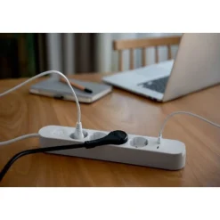 Online Jatkojohto Trend, 4-osainen + USB-A + USB-C, 1.4m Jatkojohdot