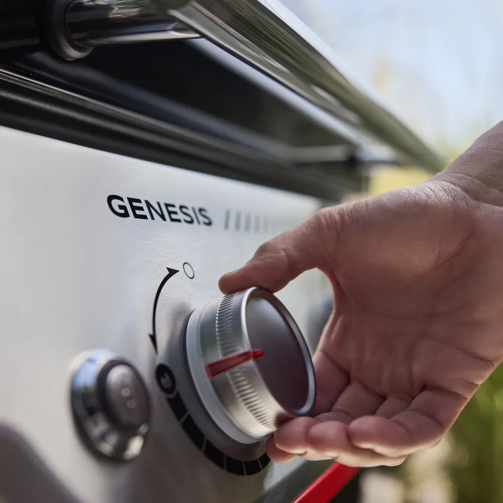 Kaasugrilli Weber Genesis E-425W, 4 poltinta, musta*Weber Grill