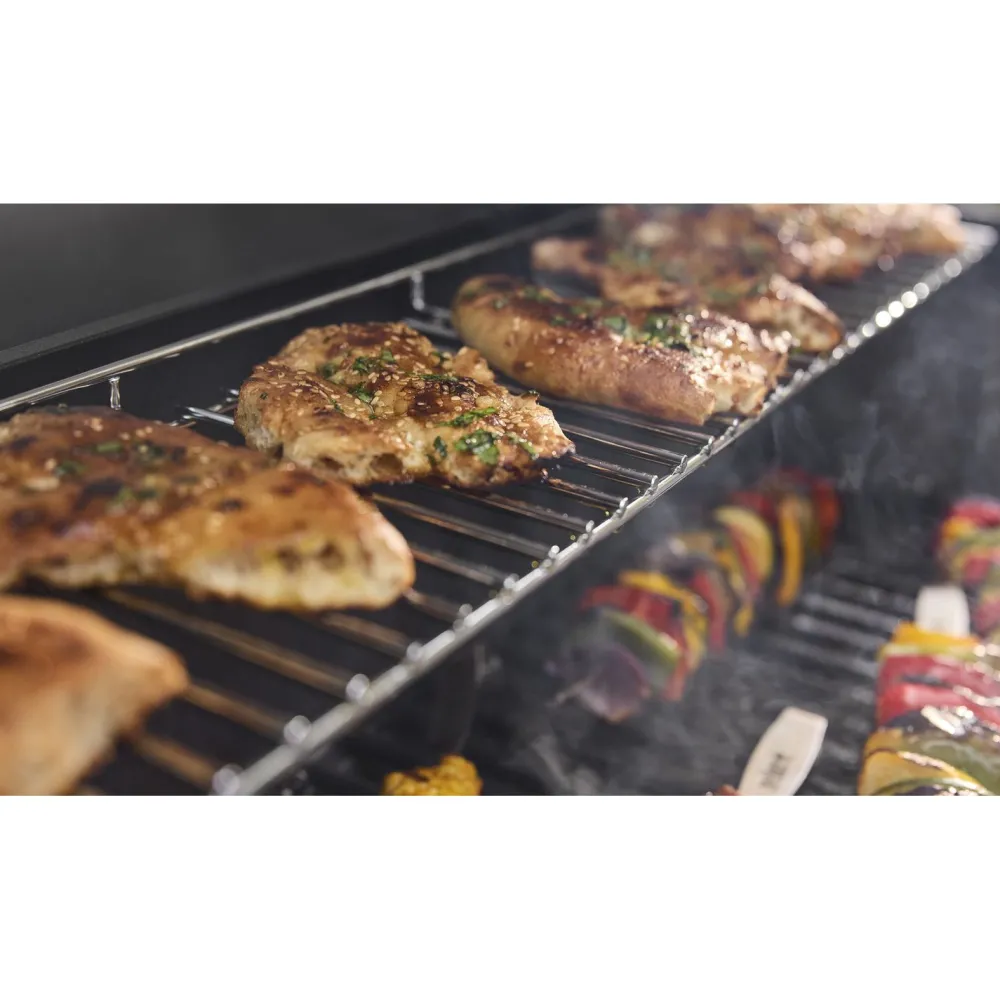 Kaasugrilli Weber Genesis E-425W, 4 poltinta, musta*Weber Grill
