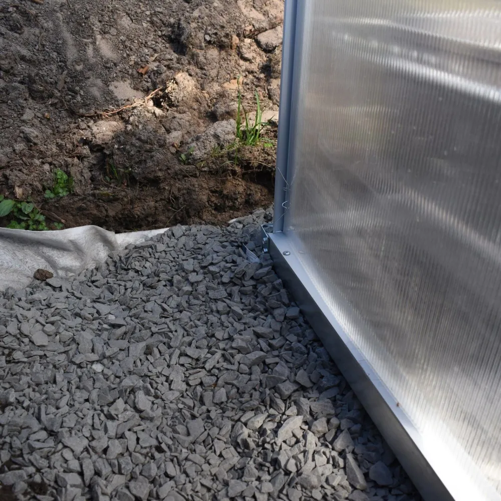Kasvihuone 8,2 m² 4 mm kennolevyllä musta alumiinirunko*Green Land Online