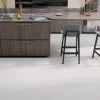 Kivikomposiittikalanruotovinyylilankku Kuura valkeatammi, integroitu askeläänieriste*DomusFlooring Hot