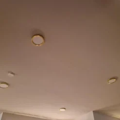 LED-Plafondi Fueva 5 harjattu messinki/valkoinen pyöreä eri kokoja Plafondit