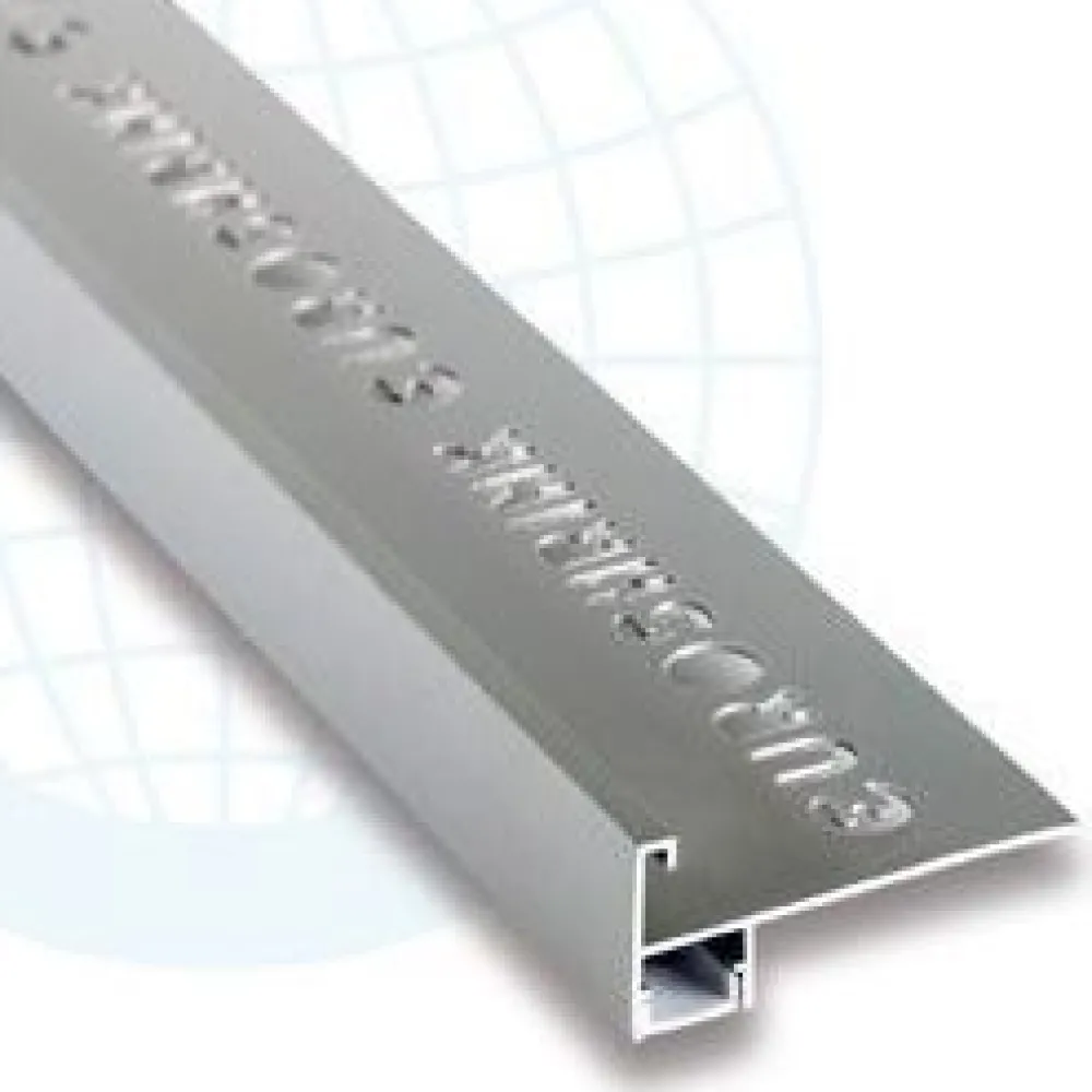 LED-porraslistan ulkokulmapala E-305A, alumiini, mattahopea*Euroshrink