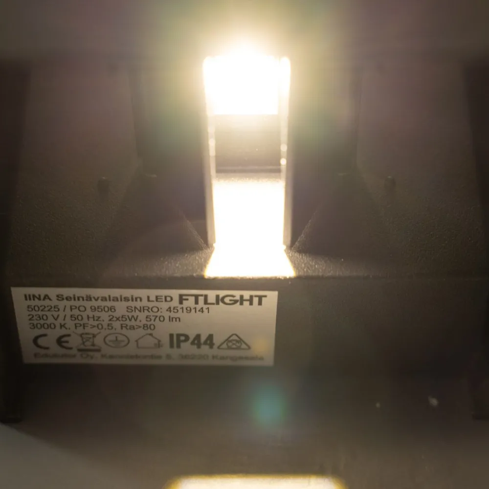 LED-ulkoseinävalaisin Iina 2x5W eri valonvärejä 570lm säädettävä keila musta*FTLight Discount