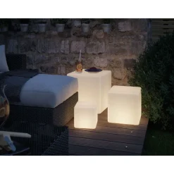 Outlet LED-ulkovalaisin Plug & Shine Cube, IP67, 3000K, valkoinen Puutarhavalaisimet