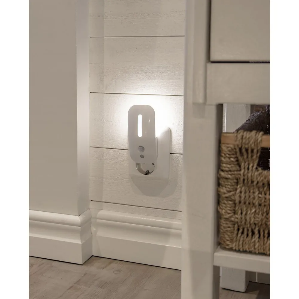 LED-yövalo Sensor Nightlight, 2700K, 20lm, valkoinen*Star Trading Sale