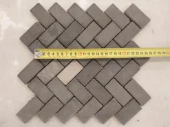 Marmorimosaiikki Herringbone Gray, 30 x 60 mm*Qualitystone Hot