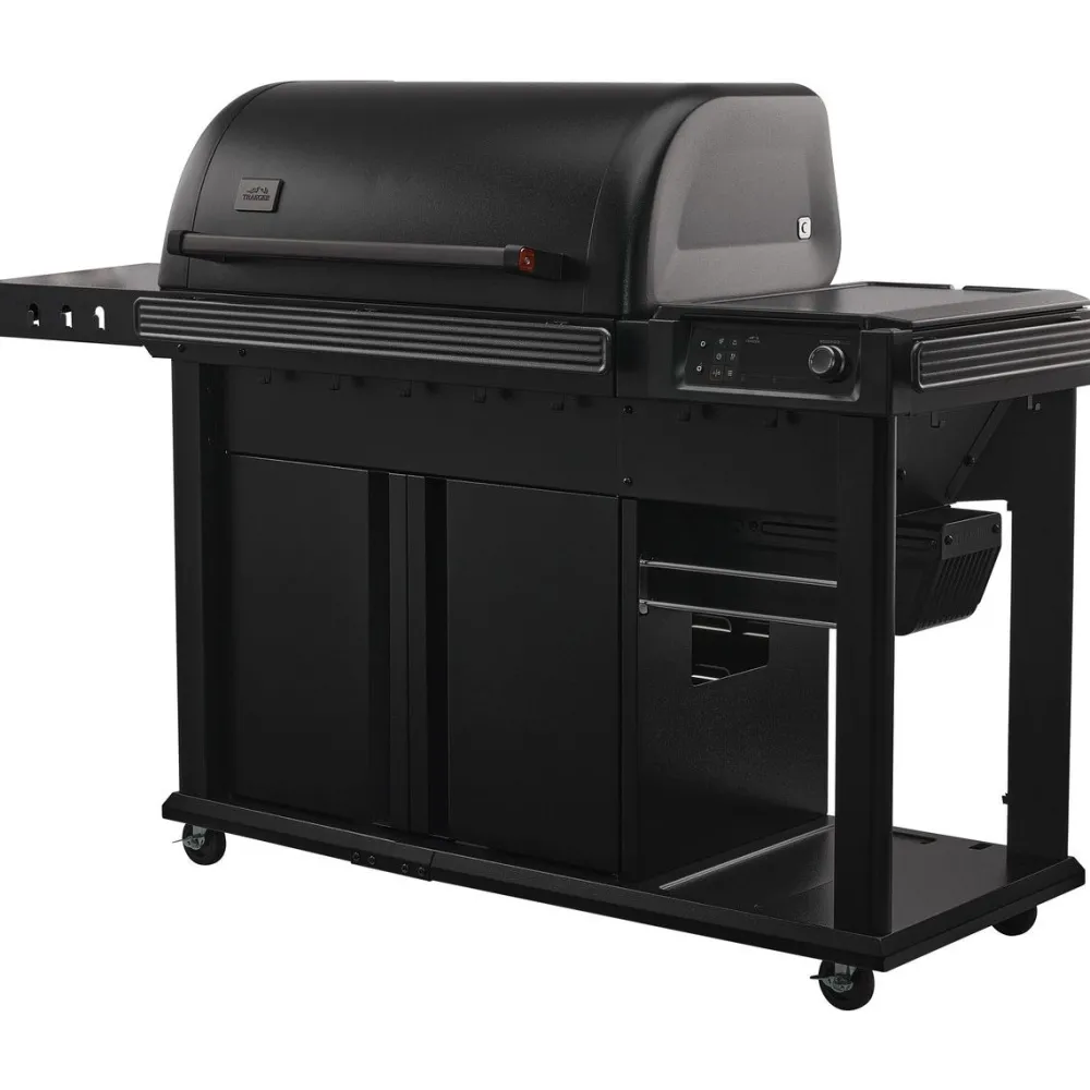Pellettigrilli Woodridge Elite, musta*Traeger