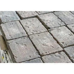 Pihakivi Kartanonupu 60 viisteetön 207x137x60 mm profiloitu antiikki musta*Rudus Best