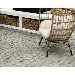 Sale Pihakivi Louhikivi 400x200x80 mm profiloitu harmaa Betonikivet