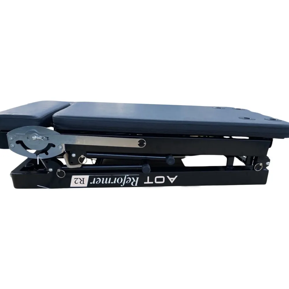 Pilateslaite AOT Reformer R2 musta*AOT Art of Training Hot