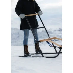 Best Potkukelkka Spark Tempo Iso, musta Talviurheiluvälineet