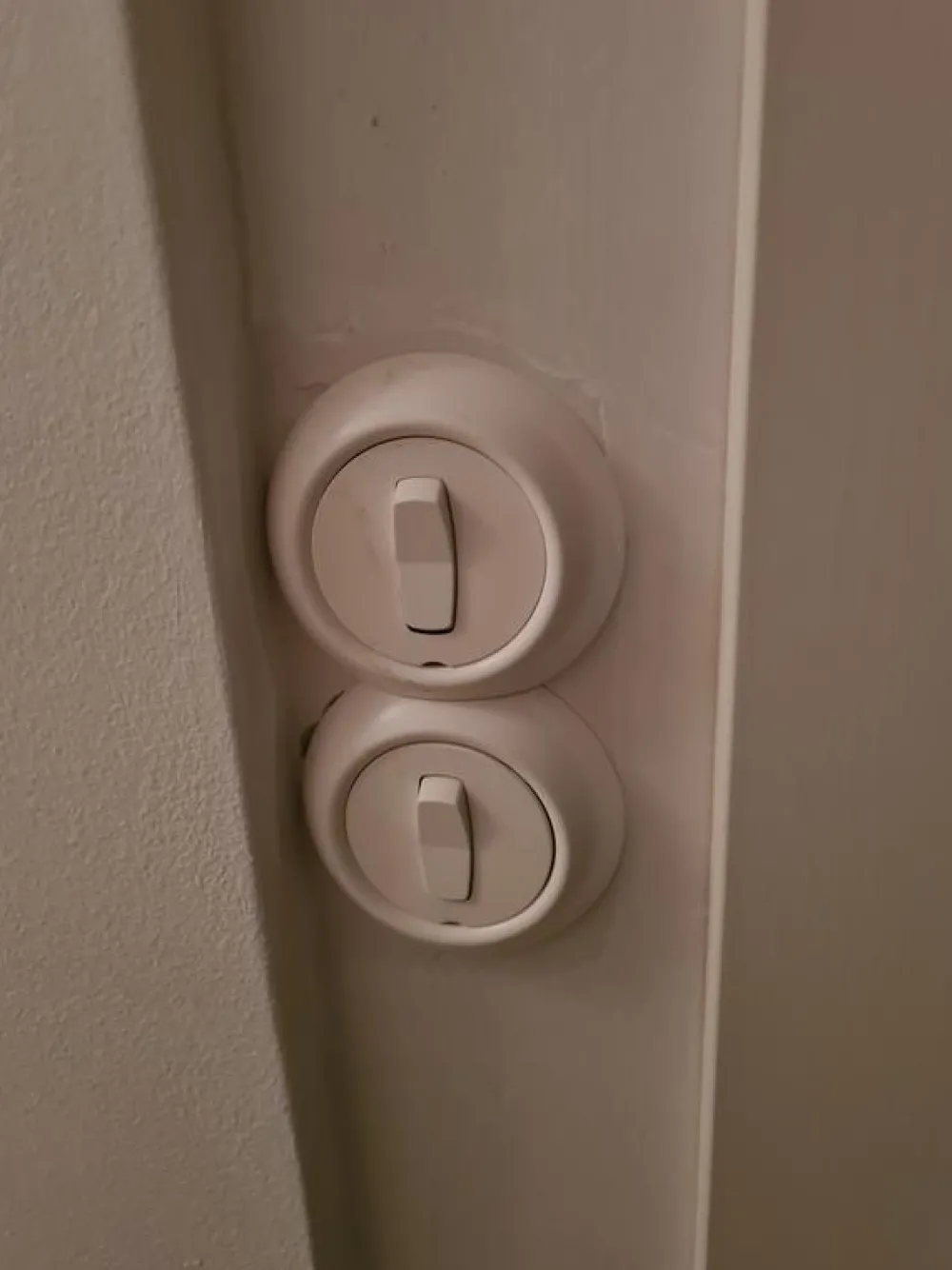 Päätykehyspari Renova*Schneider Electric New