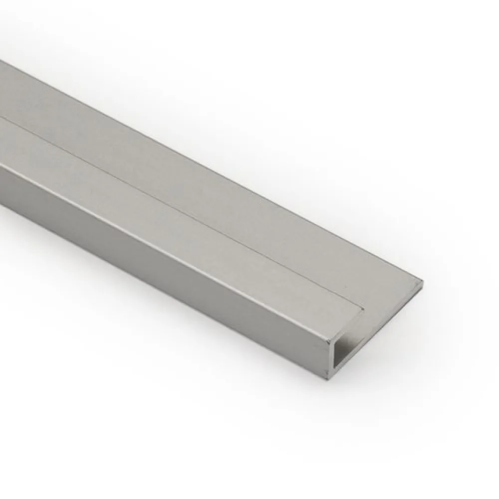 Pääty-/reunalista välitilalevylle J-profiili silver 3650 mm Keittiötasot Ja Välitilat