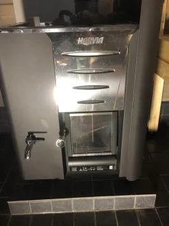 Puukiukaan suojaseinä WL500 sivusuoja*Harvia Clearance