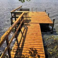 Pylväslaituri Savorak Oloneuvos Tupla, 8.8m, irto-osina*Savorak Laiturit Clearance