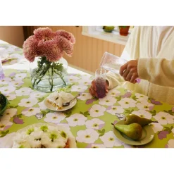 Pöytäliina Ruusa, 145x250cm, vaaleanvihreä/vaaleanlila*Finlayson Discount