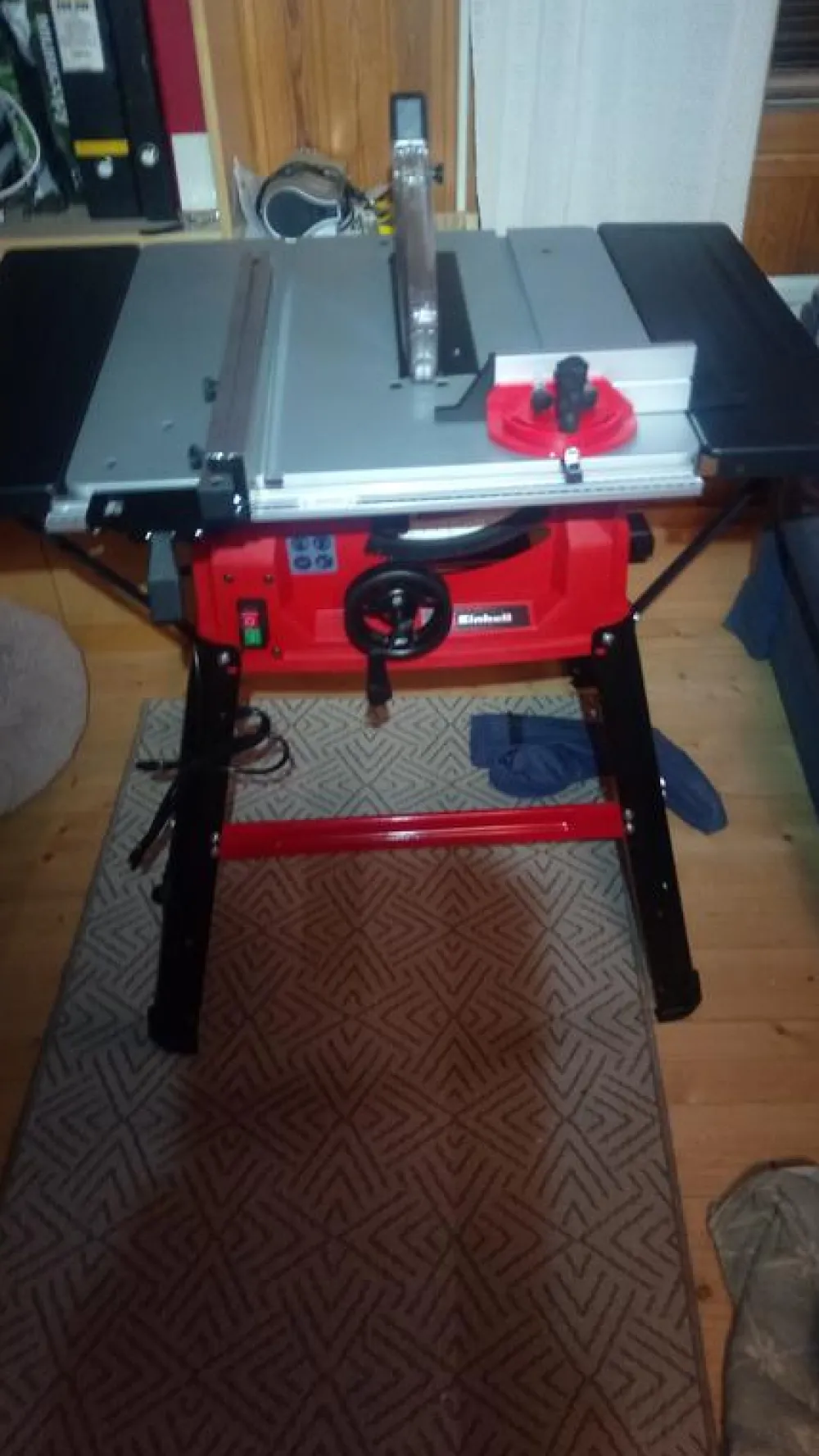 Pöytäsaha TC-TS 2025/2 U 250x30 mm*Einhell