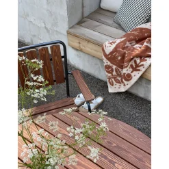 Outlet Pöytä Suvisaari Ø103 x 72 cm eri värejä Puutarhapöydät
