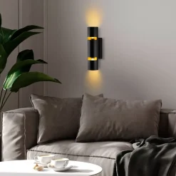 Seinävalaisin Luxora, musta*Linento Lighting Best