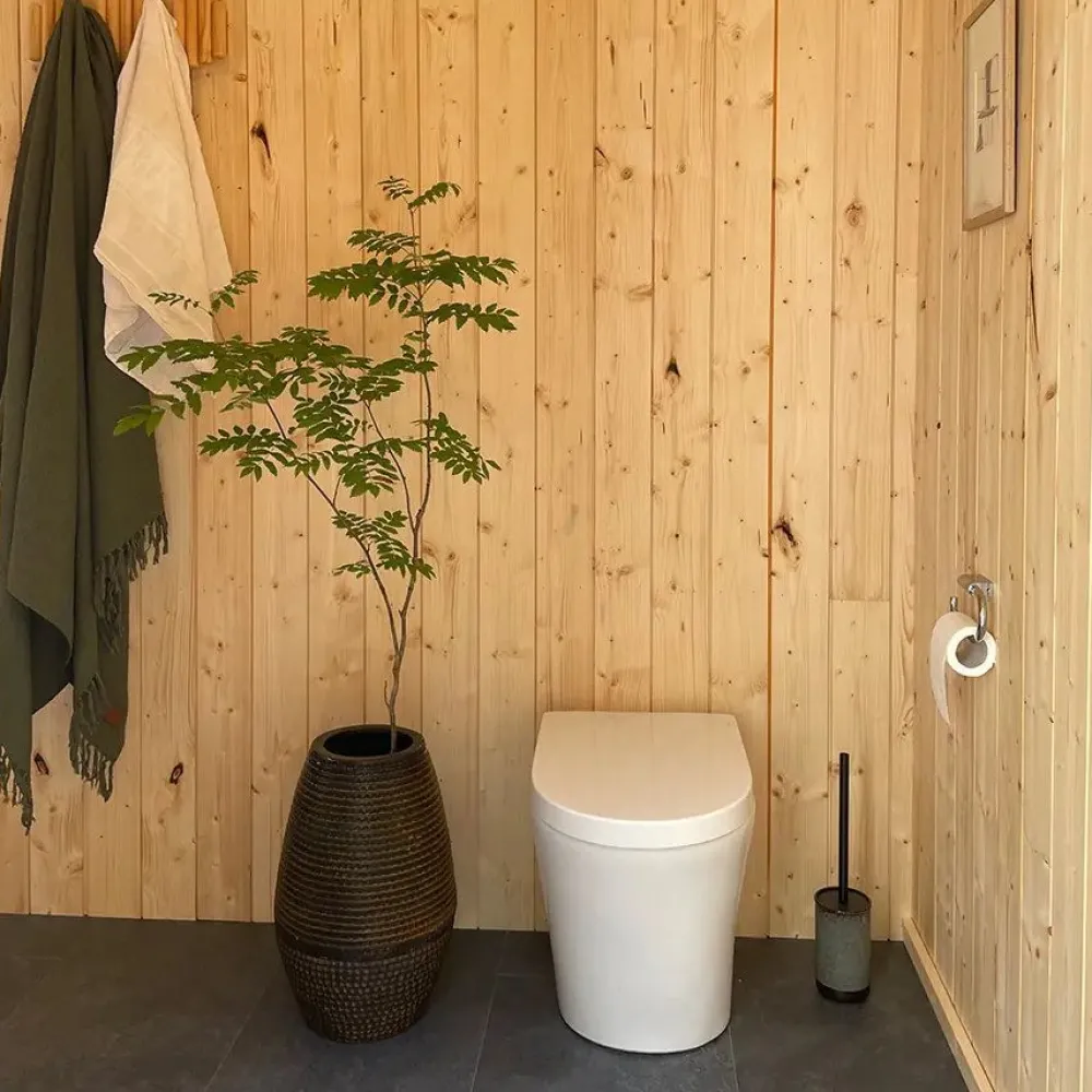 Outlet Sisäkuivakäymälä Green Toilet Lux posliini-istuimella Kompostikäymälät