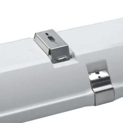 New Teollisuusvalaisin Led Runko 1572 mm IP66 max. 2X30W Julkisten Tilojen Valaisimet