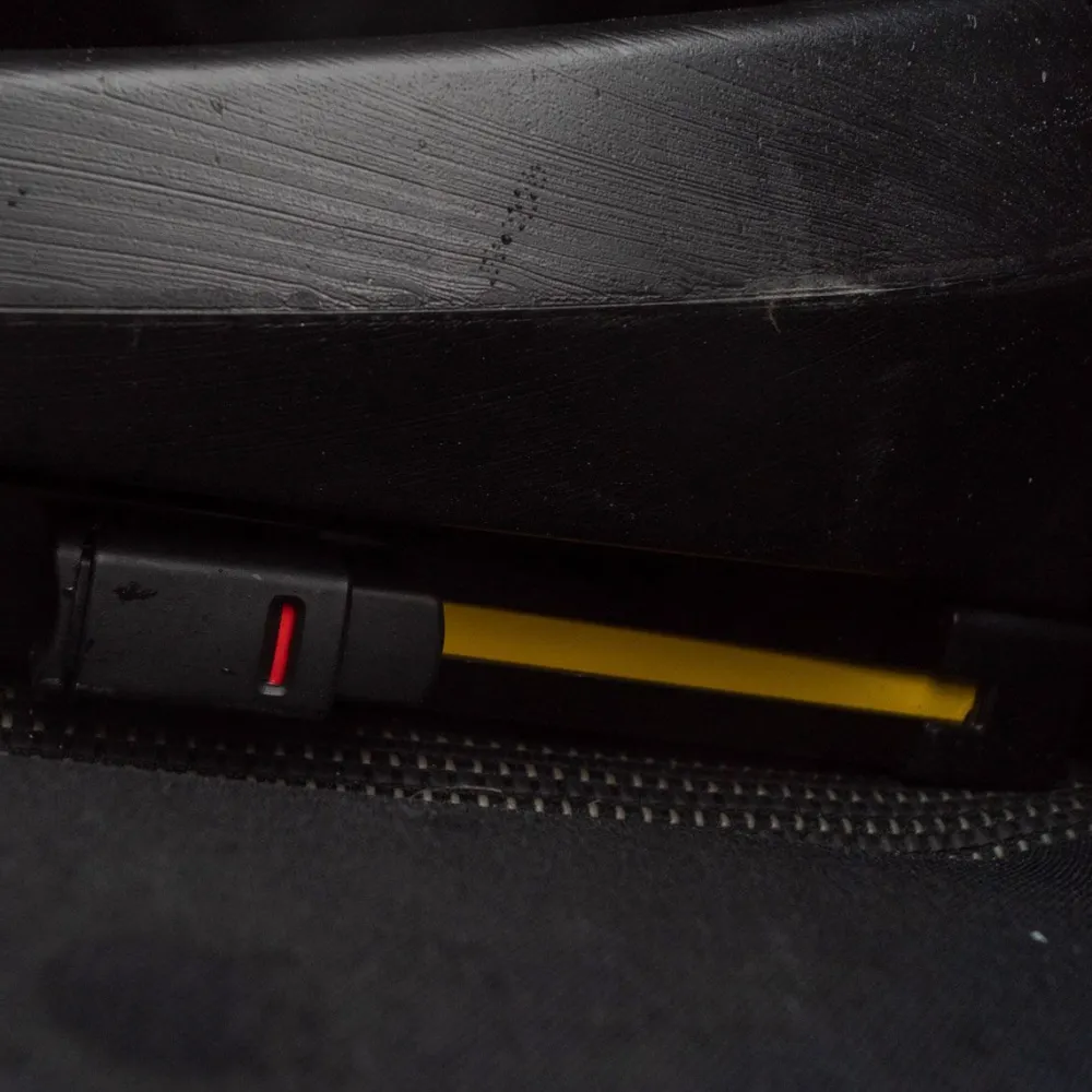 Hot Turvaistuin & turvakaukalo Black Edition Isofix 0-36kg musta Lastentarvikkeet