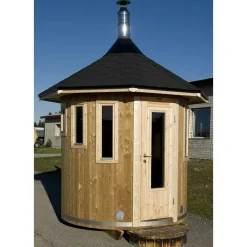 Hot Tynnyrisauna Oskar Ø 2,3x2,5 m sis. kiuas ja hormi Tynnyrisaunat