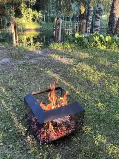 Ulkotulisija FP-I-440, 44x44cm, musta*Landmann Sale