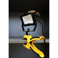 Outlet Valonheitin , 20W, 1700lm, IP44, puristimella, keltainen Valonheittimet