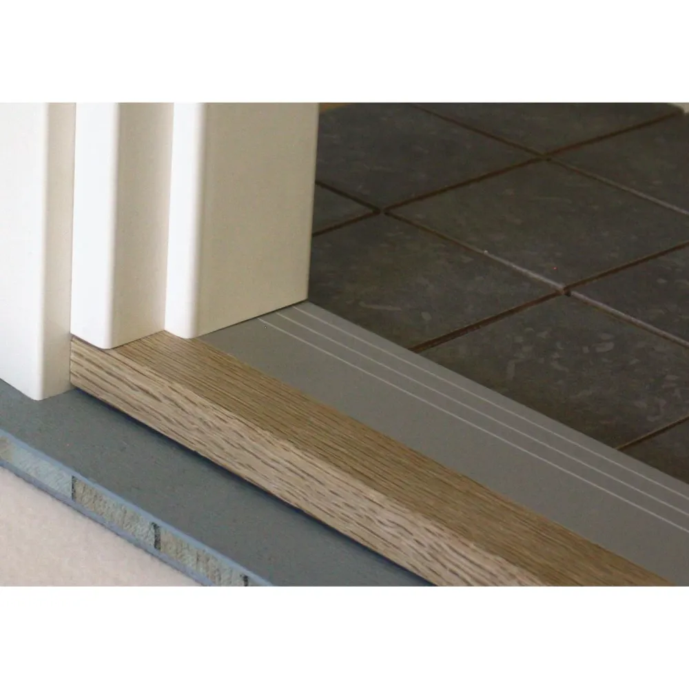 Vedeneristekynnys Elite, 22x92x1010mm M10, tammilakattu, eri kyntekorkoja*Panelia Woods Best